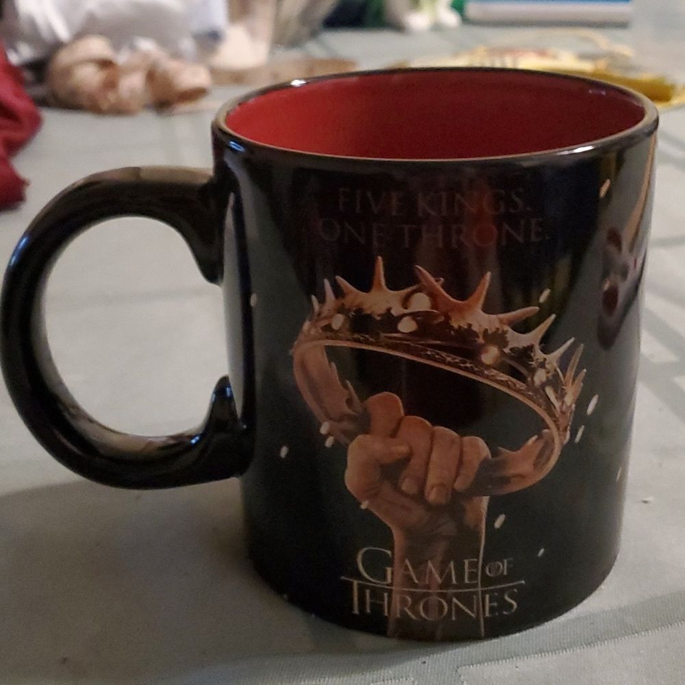 Game Of Thrones MUG  Coming Ceramic BLACK HBO 2014